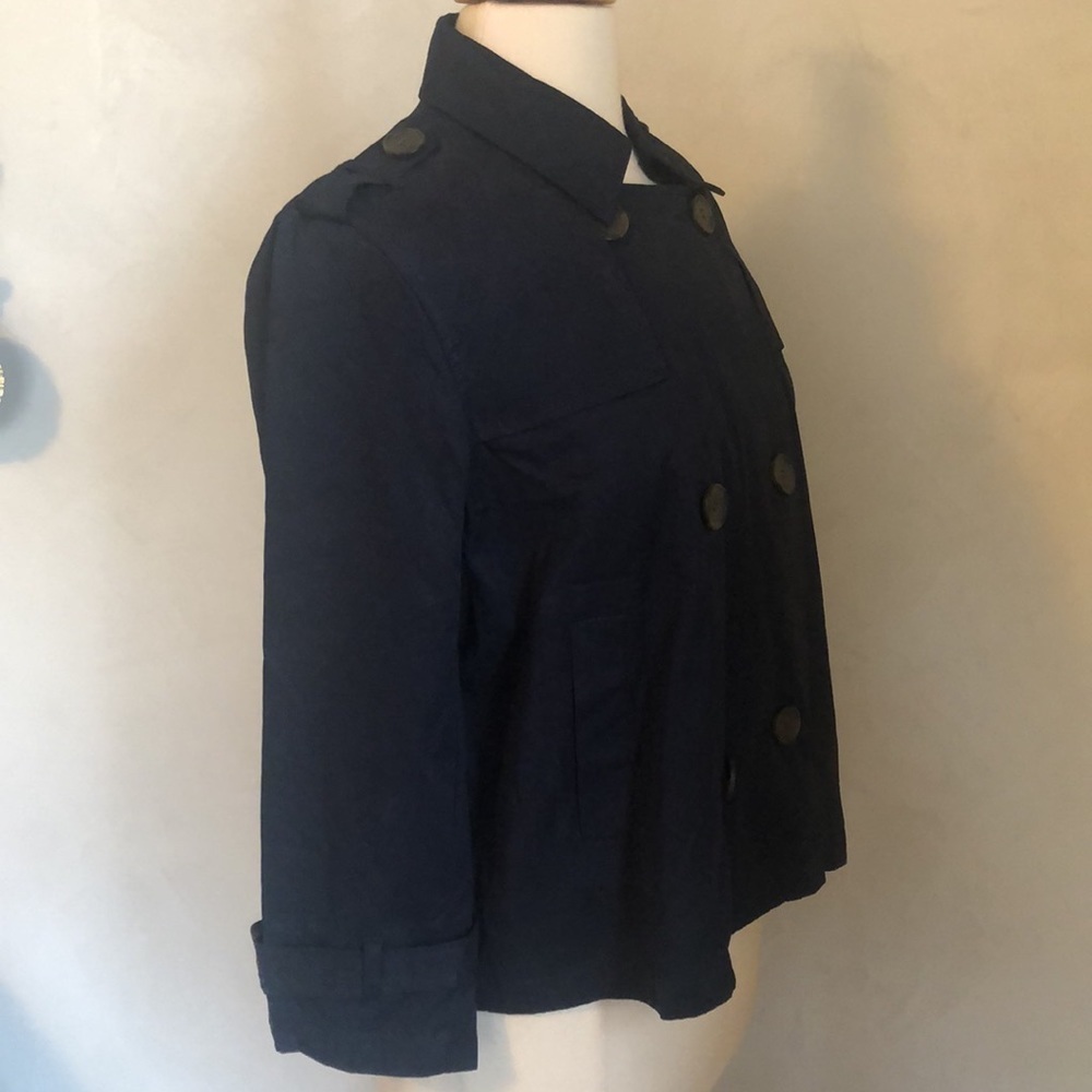 Forever 21 NWT Navy crop jacket with 3/4sleeves & button closure Size Large - Picture 3 of 11